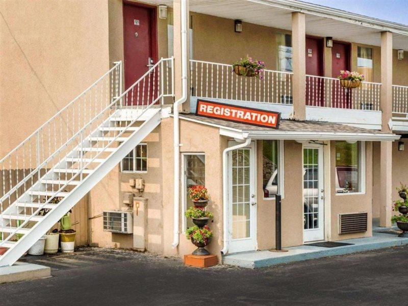 Econo Lodge Franklin Exterior photo